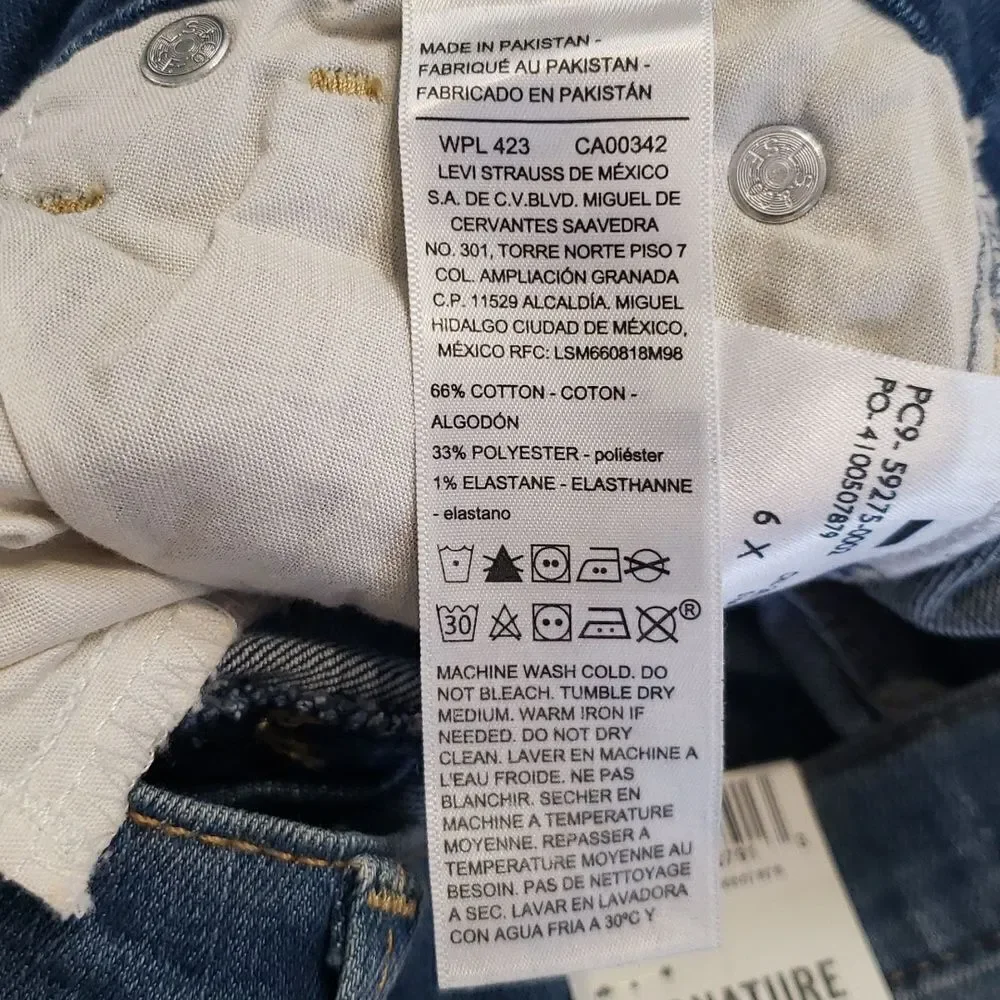 NWT Girls Signature Levi's GOLD Cuffed Bermuda Shorts Sz 6X